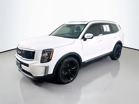 Used 2022 Kia Telluride EX FWD image 3