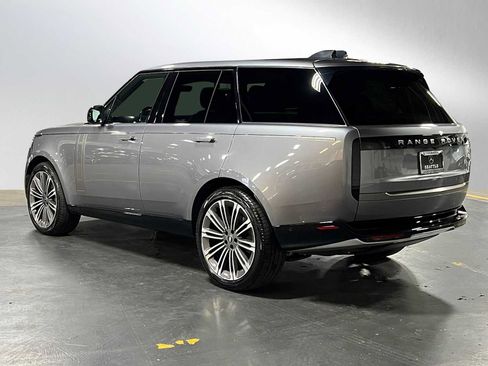 Used 2023 Land Rover Range Rover SE image 5