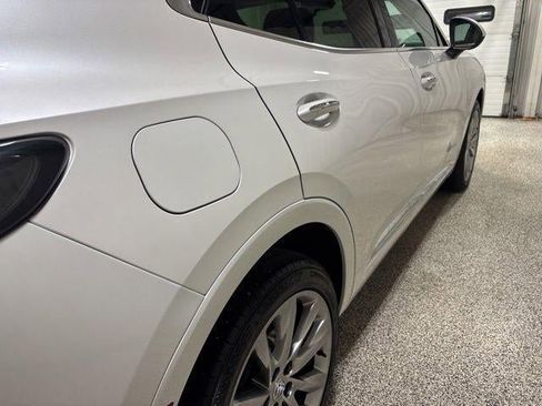 Used 2023 Buick Envision Avenir image 10