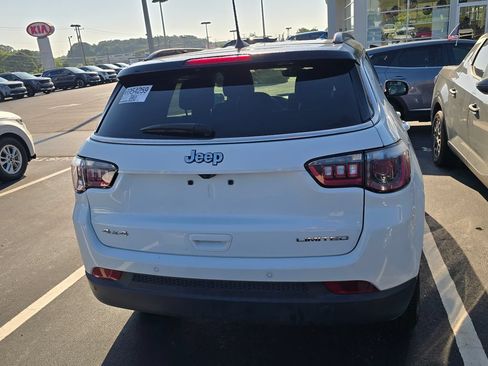 Used 2025 Jeep Compass Limited AWD/4WD image 9