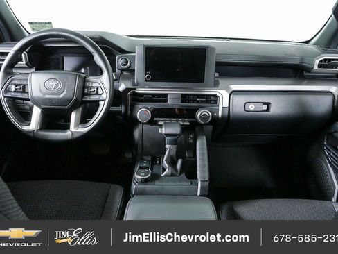 Used 2025 Toyota 4Runner SR5 RWD image 18