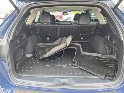 Used 2025 Subaru Outback Touring XT image 15