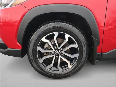 Used 2024 Toyota Corolla Cross SE image 24