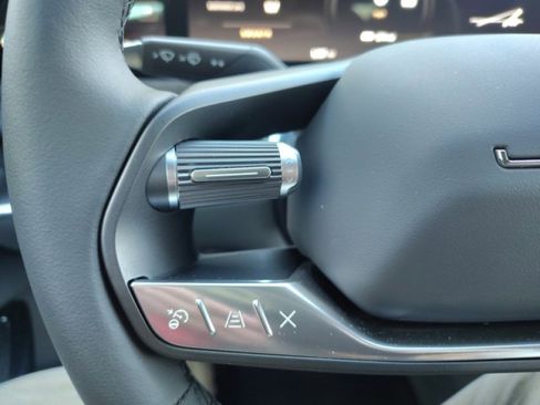 Used 2025 Lucid Air Touring image 26