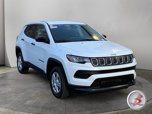 Used 2022 Jeep Compass Sport image 1