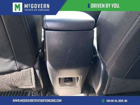 Used 2017 Toyota RAV4 Limited w/ Carpet Mat Package AWD/4WD image 19