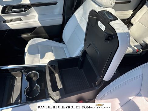 Used 2025 Chevrolet Tahoe Premier w/ Sun And Tow Package image 17