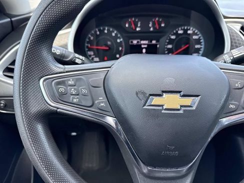 Used 2023 Chevrolet Malibu LT FWD image 15