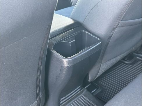 Used 2017 Toyota Tacoma TRD Off-Road w/ Tow Package (A/T) image 17