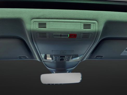 New 2025 Volkswagen Taos SEL image 21