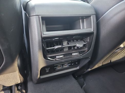 Used 2024 Jeep Grand Cherokee Limited w/ Black Appearance Package RWD image 13