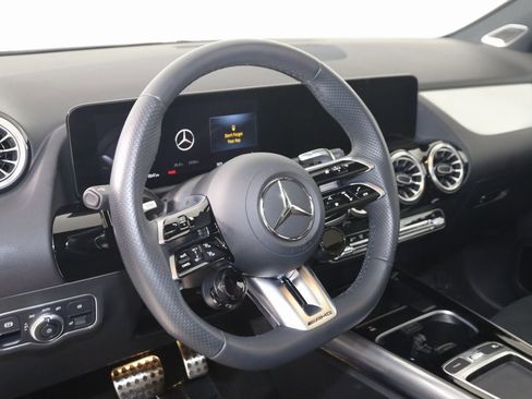 Used 2024 Mercedes-Benz GLA 35 AMG 4MATIC image 6