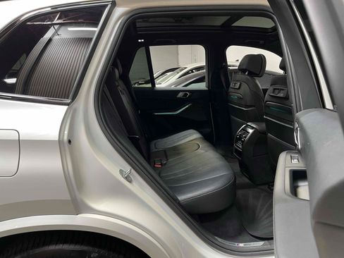 Used 2019 BMW X5 xDrive50i w/ M Sport Package AWD/4WD image 74