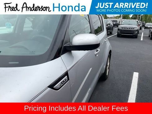 Used 2015 Kia Soul FWD image 8