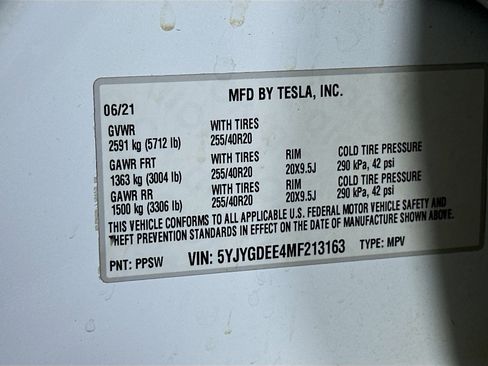 Used 2021 Tesla Model Y Long Range image 12