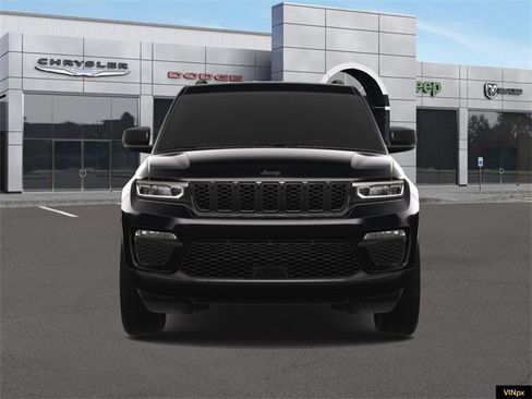 New 2025 Jeep Grand Cherokee Limited image 12
