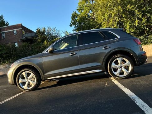 Used 2023 Audi Q5 2.0T Premium Plus w/ Premium Plus Package AWD/4WD image 1