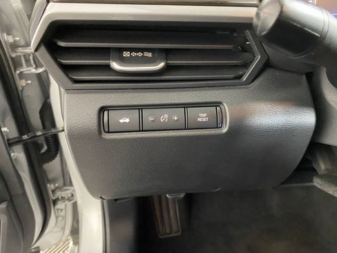 Used 2024 Nissan Altima 2.5 SV image 24