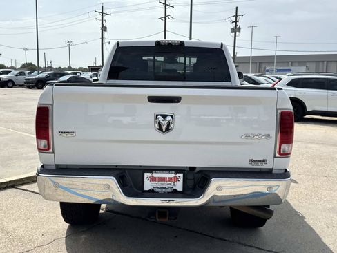 Used 2018 RAM 2500 Laramie w/ Convenience Group AWD/4WD image 6
