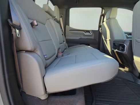 Used 2026 GMC Sierra 1500 SLT w/ SLT Premium Package image 15