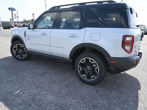 New 2026 Ford Bronco Sport Outer Banks w/ Outer Banks Tech Package+ AWD/4WD image 7