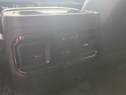 Used 2024 GMC Sierra 1500 AT4 w/ Technology Package image 24