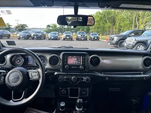 Used 2019 Jeep Wrangler Unlimited Sport AWD/4WD image 24