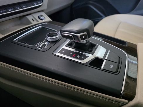 Used 2019 Audi Q5 Prestige w/ Prestige Package AWD/4WD image 21