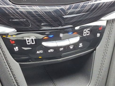 Certified 2025 Cadillac XT6 Premium Luxury w/ Technology Package image 18