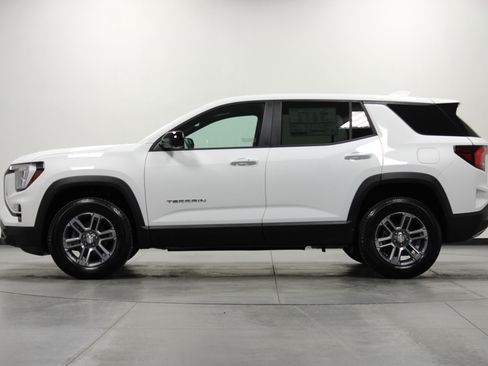 New 2026 GMC Terrain Elevation w/ Technology Package II FWD image 7
