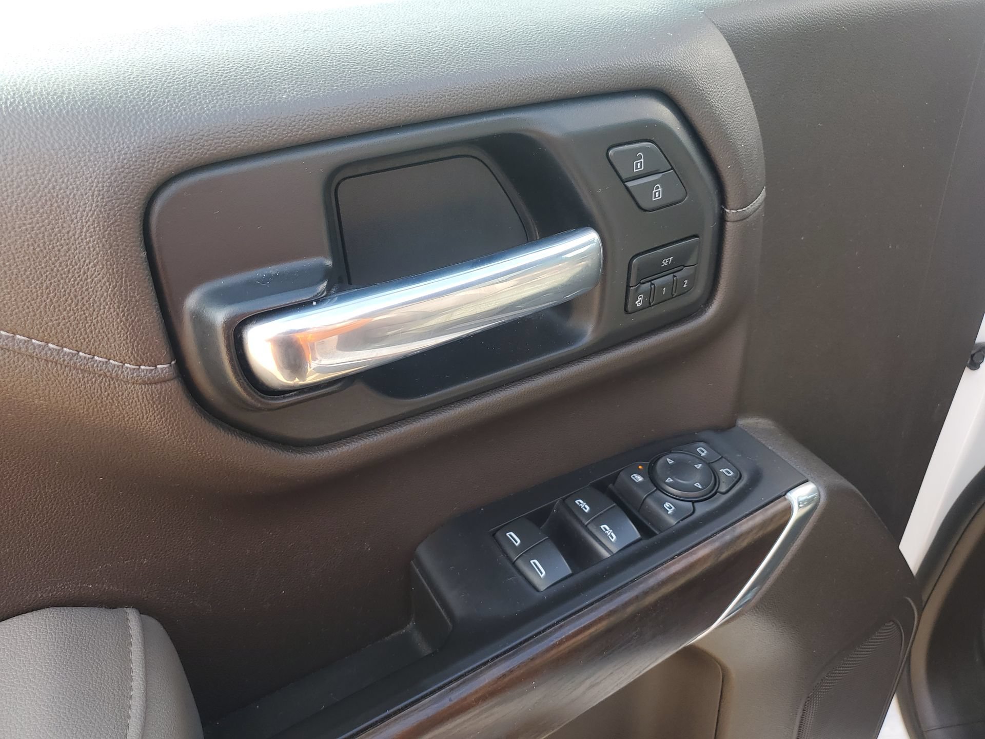 Used 2021 GMC Sierra 1500 SLT w/ SLT Premium Package AWD/4WD image 30