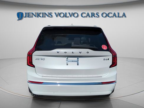 New 2026 Volvo XC90 B6 Plus w/ Protection Package Premier image 7