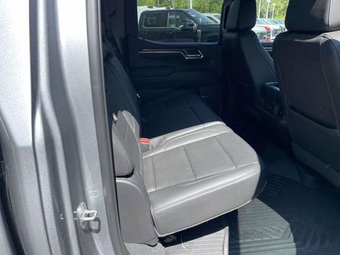 Used 2024 Chevrolet Silverado 1500 LT Trail Boss w/ Convenience Package II image 26