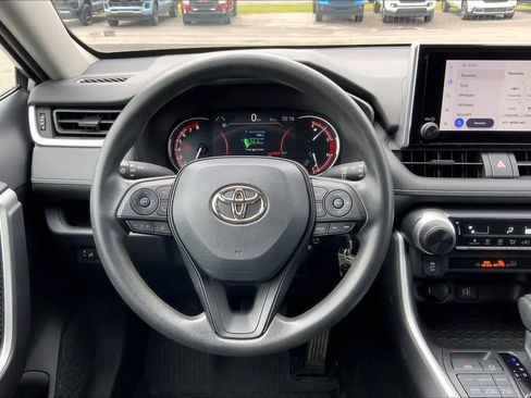 Used 2023 Toyota RAV4 LE image 5