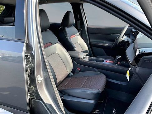 New 2026 Nissan Kicks SR FWD image 11