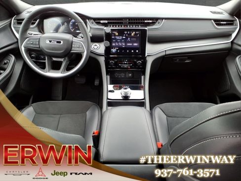 Certified 2024 Jeep Grand Cherokee Altitude AWD/4WD image 24