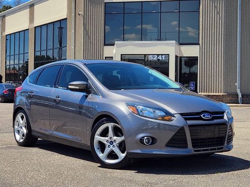 Used 2014 Ford Focus Titanium image 29