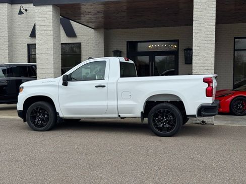 Used 2023 Chevrolet Silverado 1500 W/T RWD image 7