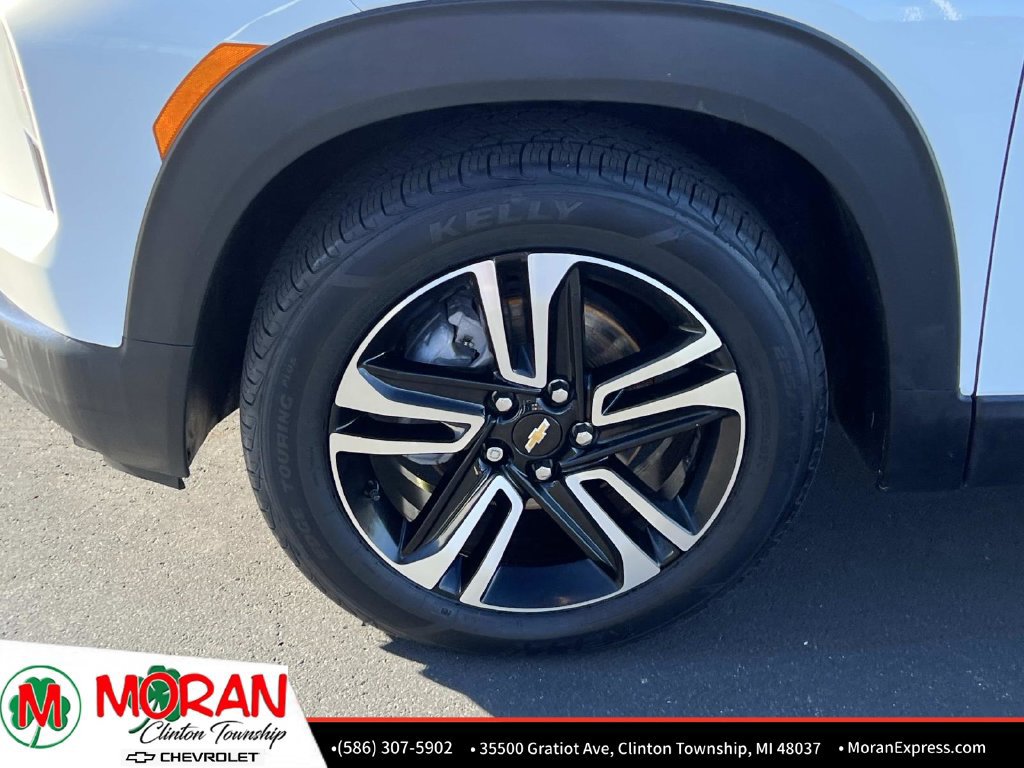 Certified 2024 Chevrolet TrailBlazer LT w/ Driver Confidence Package FWD image 11