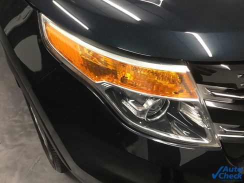 Used 2015 Ford Explorer XLT w/ Equipment Group 202A image 17