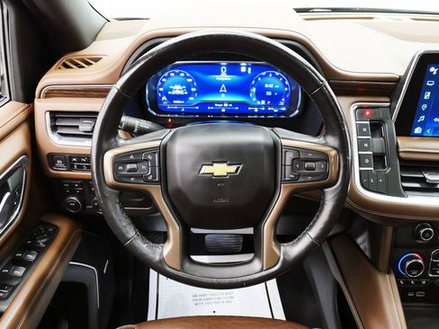 Used 2022 Chevrolet Suburban High Country AWD/4WD image 24