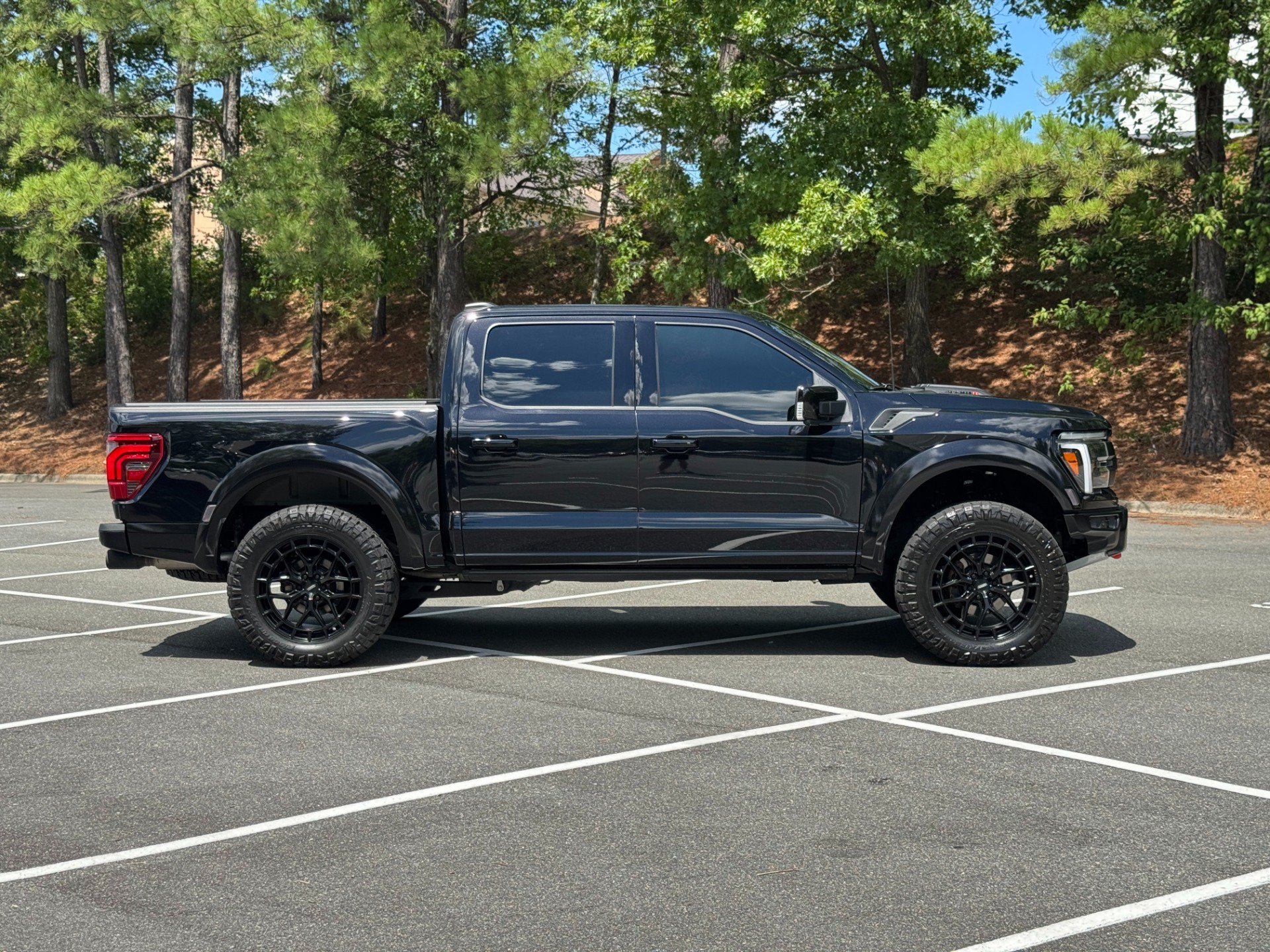 Used 2025 Ford F150 Raptor w/ Equipment Group 803A Raptor R AWD/4WD image 14
