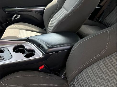 Used 2021 Dodge Challenger SXT w/ Blacktop Package image 15