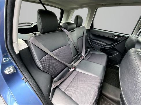 Used 2015 Subaru Forester 2.0XT Premium AWD/4WD image 28