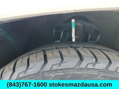 Used 2015 Jeep Grand Cherokee Overland RWD image 36