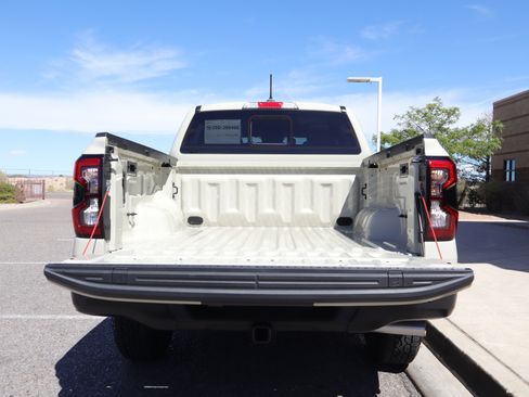 Used 2025 Ford Ranger Lariat w/ FX4 Off-Road Package image 20