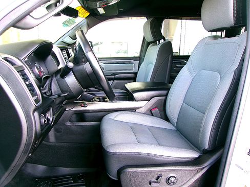 Used 2021 RAM 1500 Big Horn AWD/4WD image 14