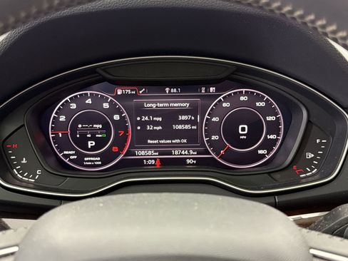 Used 2019 Audi Q5 2.0T Premium Plus w/ Premium Plus Package AWD/4WD image 19