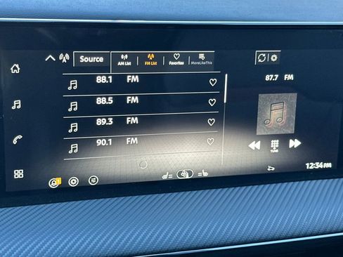 New 2026 Nissan Kicks SR w/ Cold Weather Package image 16