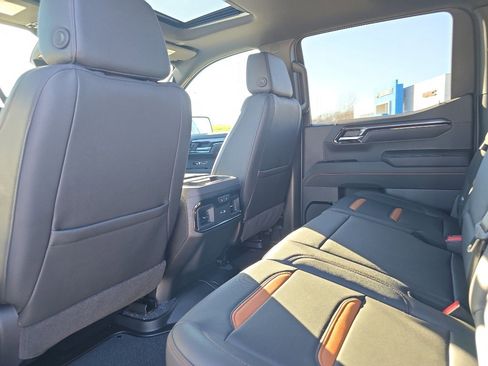 New 2026 GMC Sierra 1500 AT4 w/ Technology Package image 10